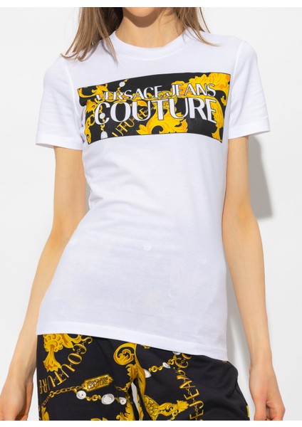 Versace Jeans Couture Bisiklet Yaka Baskılı Beyaz Kadın T-Shirt 75HAHE01