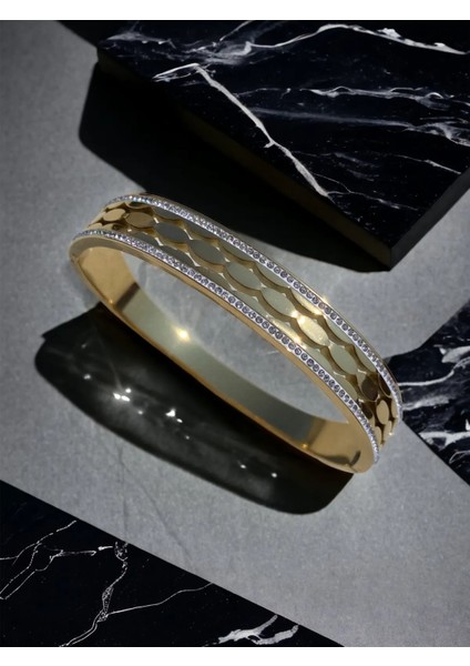 316 L Çelik Sıralı Zirkon Figürlü Kararmaz Antialerjik Kelepçe Bileklik 2 Yıl Garantili indirimleri