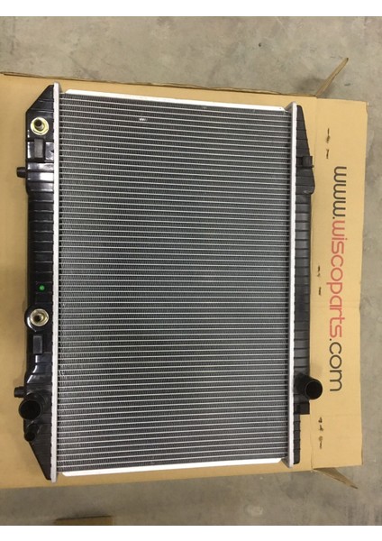 Su Radyatoru Brazıng At 426X669X32 mm Mercedes W126 380SE. 380SEC. 420SE. [1265004803]