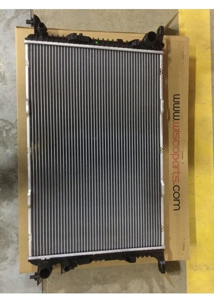 Su Radyatoru Brazıng At 720X470X36 mm Audı A8 3.0tdı. 3.0tfsı 10&gt; [4H0121251C]