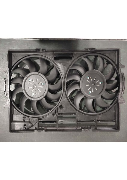 Fan Motoru Davlı (400 MM+400 Mm-4 FIS-400W+400W) Audı A5 A6 A8 S8 [4H0121207CS1]