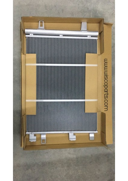 Klıma Radyatoru Mt-At 590X430 mm Mercedes-Benz A-Serısı (W177) A-Serısı (W177) [2475000054]