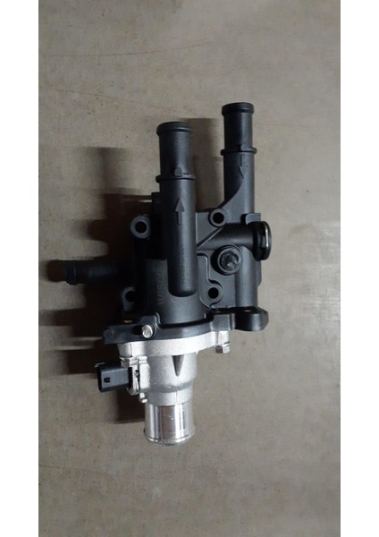 Termostat + Govdesı Opel Insıgnıa A 1.6 09 [1338402P]