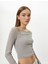 Omzu Açık Crop Tişört Çift Asimetrik Yaka Uzun Kollu Slim Fit 1