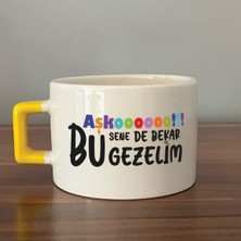 Mor Mürekkep Aşkoooooo Baskılı Sarı Kulplu C Fincan