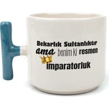 Mor Mürekkep Bekarlık Sultanlıktır Ama Baskılı Mavi Kulplu T Kupa