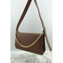 Alpha Club BAG Kadın Taba Düz Desenli Zincir Aksesaur Detaylı Baget El ve Omuz Çantası
