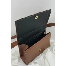 Alpha Club BAG Kadın Taba Düz Desenli Zincir Aksesaur Detaylı Baget El ve Omuz Çantası