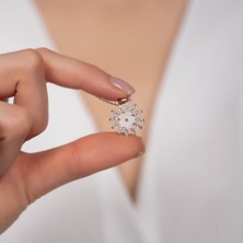 Hom Silver Jewelry 925 Ayar Gümüş Zirkon Taş Işlemeli Güneş Motifli Kadın Kolye HSJ0024