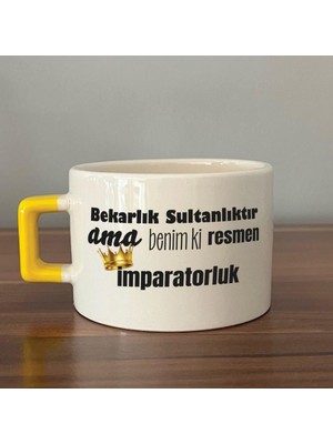 Mor Mürekkep Bekarlık Sultanlıktır Ama Baskılı Sarı Kulplu C Fincan