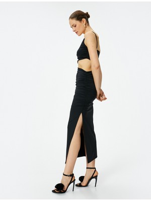 Koton Abiye Elbise Asimetrik Kesim Pencere Detaylı Drapeli Ince Askılı Midi Boy