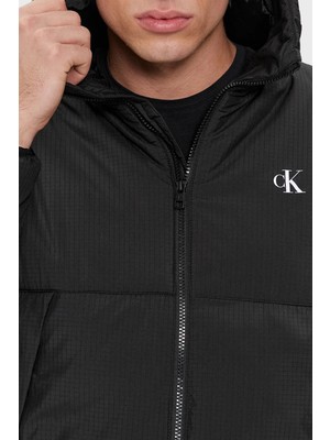 Calvin Klein Logolu Kapüşonlu Regular Fit Mont J30J324655BEH Erkek Mont J30J324655 Beh