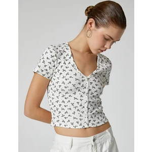 Crop Çiçekli Tişört Düğmeli V Yaka Ribanalı Slim Fit Kısa Kollu Pamuklu