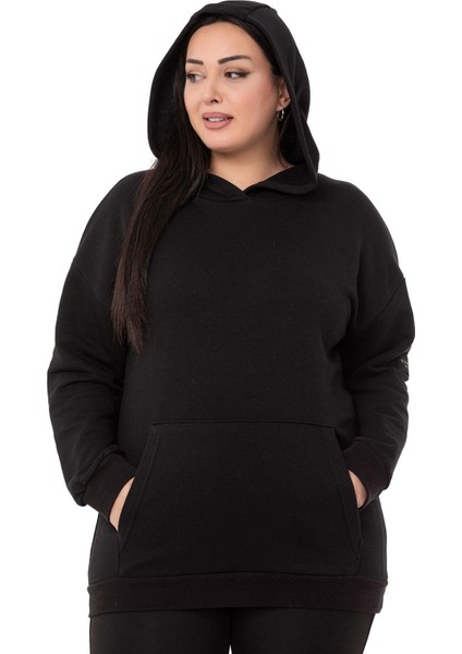 Büyük Beden Sırtında Yazı Detaylı Kapüşonlu Kanguru Cepli Üç Iplik Siyah Sweatshirt