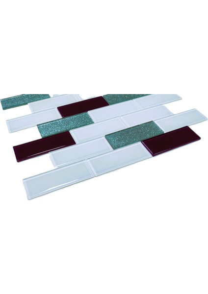 Mutfak Tezgah Arası Kristal Cam Mozaik. Karodaki Cam Ölçüleri: 36X98X4 Mm. Karo Ölçüsü: 30X30CM. ( 11 Karo -1 Kutuda - 1 M2 Fiyatıdır )