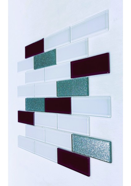 Mutfak Tezgah Arası Kristal Cam Mozaik. Karodaki Cam Ölçüleri: 36X98X4 Mm. Karo Ölçüsü: 30X30CM. ( 11 Karo -1 Kutuda - 1 M2 Fiyatıdır )