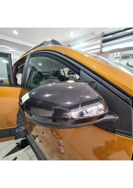 Dacia Sandero 2021 Sonrası Yarasa Ayna Kapak Parlak Siyah