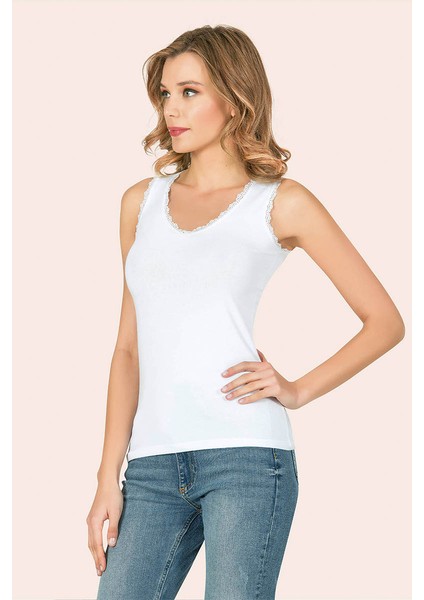 V Yaka Dantel Işlemeli Kolsuz Kadın Beyaz Atlet