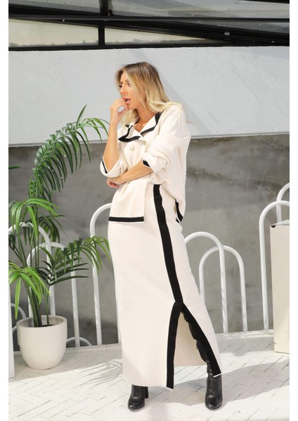 Kadın Ekru Düğme Detaylı Etekli Triko Takım PRML07