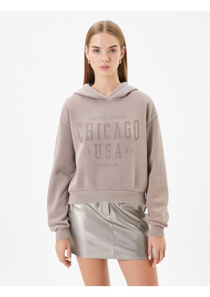 Kapşonlu Crop Kolej Sweatshirt Soluk Efektli Baskılı Pamuklu modelleri
