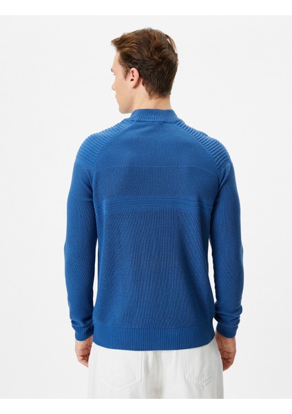 Triko Kazak Slim Fit Dokulu Bisiklet Yaka Uzun Kollu fırsatları