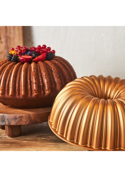 Cake Pro Dilimli Gold Döküm Kek Kalıbı