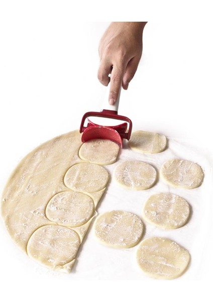 Kırmızı Beyaz Stil Hamur Kalıp Hamur Presi Yuvarlak Şekil Çerez Kesici Rulo Pişirme Pişirme Aracı Pasta Bıçağı Hamur Kesici Hamur Kalıp Bakeware (Yurt Dışından) indirimleri