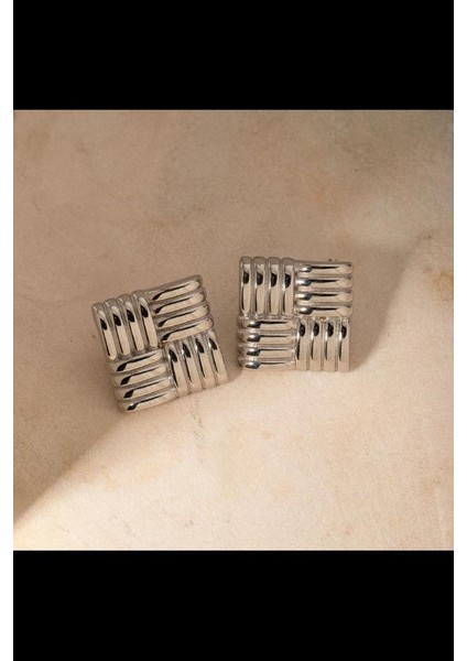 Kadın Vip Seri Özel Tasarım Marka Küpe Seti fiyatları