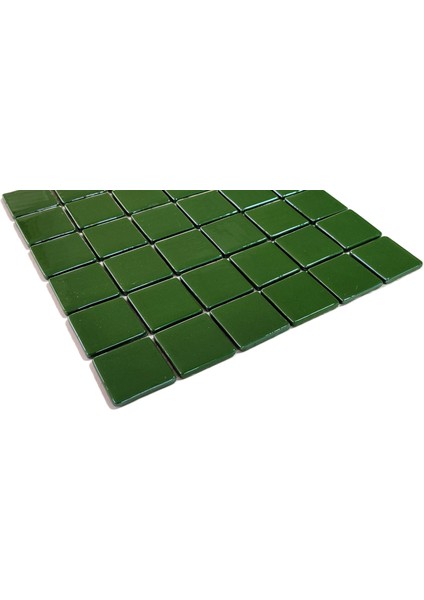 Yaşam Alanlarının Tüm Yüzeyleri İçin Cam Mozaik. Cam Ölçüsü: 50X50 Mm. File Ölçüsü: 31.5X31.5 Cm. ( 1 Koli = 1 m2 fiyatıdır )