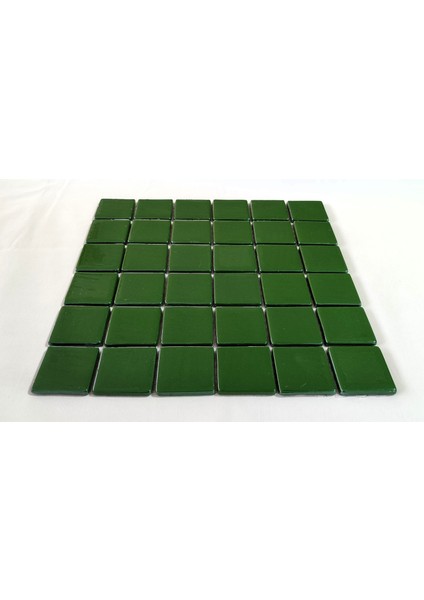 Yaşam Alanlarının Tüm Yüzeyleri İçin Cam Mozaik. Cam Ölçüsü: 50X50 Mm. File Ölçüsü: 31.5X31.5 Cm. ( 1 Koli = 1 m2 fiyatıdır )