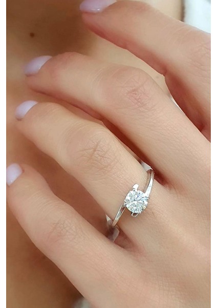Sky Diamond Taşlı 925ayar Gümüş Üzerine Beyaz Altın Kaplama Sarmal Tek Taş Yüzük