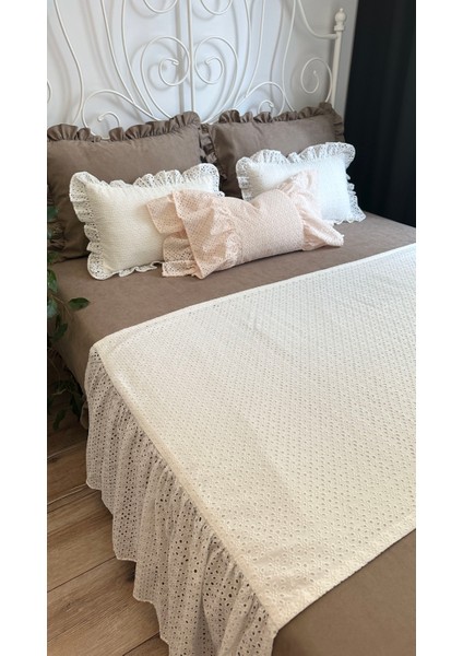 Fistolu Tasarım Somon Rengi Fırfırlı Kırlent Kılıfı
