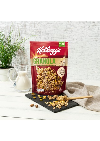 Granola Beyaz Çikolata Parçacıklı ve Antep Fıstıklı 300 Gr; 46% Yulaf İçerir