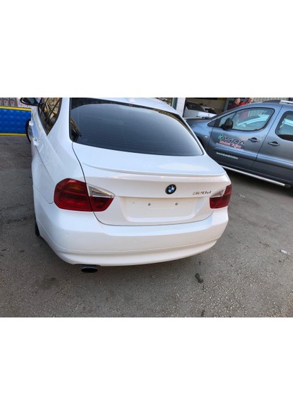 Bmw E90 Astarlı Spoyler (Sry)