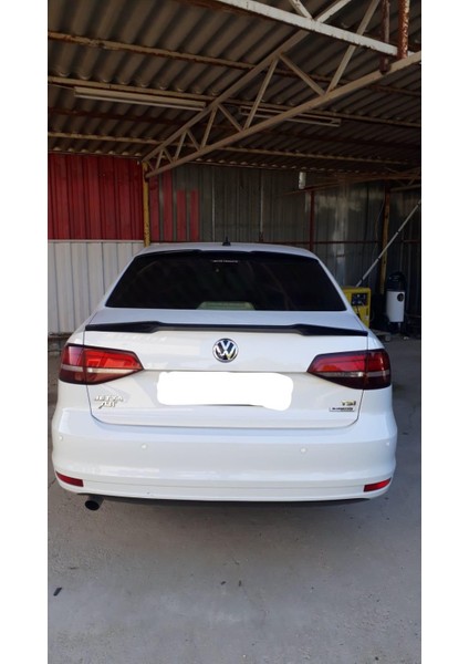 Volkswagen Jetta 2015- Astarlı Yarasa Spoyler (Sry)