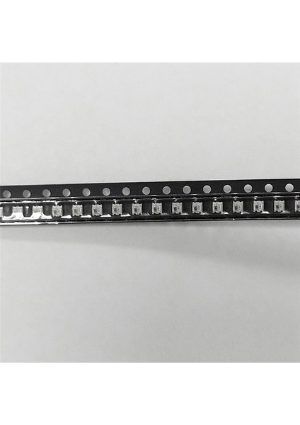 200 Adet WS2812 2020 LED Çip 4pins Mini Beyaz Pcb Adreslenebilir Dijital Rgb Tam Renkli LED Çip DC5V Ekran Için (Yurt Dışından)