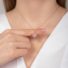 Hom Silver Jewelry 925 Ayar Gümüş Zirkon Taş Işlemeli Pembe Renkli Lotus Kadın Kolye HSJ0035