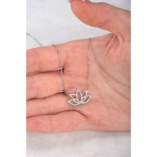 Jewelmim Lotus Çiçeği Gümüş Kolye 18 Ayar Beyaz Altın Kaplama Lotus Çiçeği Kolyesi 925 Ayar Gümüş Kadın Kolye | Bayan Zirkon Taşlı Lotus Kamelya Çiçeği Kadın Gümüş Kolye