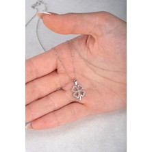 Jewelmim Yonca Gümüş Kolye 18 Ayar Beyaz Altın Kaplama Şans Yoncası 925 Ayar Gümüş Kadın Kolye| Bayan Dört Yapraklı Yoncalı Zirkon Taşlı 4 Yapraklı Yonca Kolyesi Kadın Gümüş Kolye