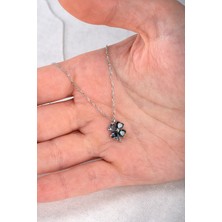 Jewelmim Gümüş Mistik Topaz Taşlı Kadın Yonca Kolye 18 Ayar Beyaz Altın Kaplama Şans Yoncası 925 Ayar Gümüş Kadın Kolye | Bayan 4 Dört Yapraklı Yonca Zirkon Taşlı Gümüş Yoncalı Kolye Yonca Kolyesi