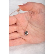 Jewelmim Gümüş Mistik Topaz Taşlı Kadın Yonca Kolye 18 Ayar Rose Altın Kaplama Şans Yoncası 925 Ayar Gümüş Kadın Kolye | Bayan 4 Dört Yapraklı Yonca Zirkon Taşlı Gümüş Yoncalı Kolye Yonca Kolyesi