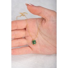Jewelmim Gümüş Zümrüt Yeşil Taşlı Kadın Yonca Kolye 18 Ayar Sarı Altın Kaplama Şans Yoncası 925 Ayar Gümüş Kadın Kolye | Bayan 4 Dört Yapraklı Yonca Zirkon Taşlı Gümüş Yoncalı Kolye Yonca Kolyesi