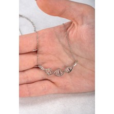 Jewelmim Gümüş DNA Kolye 18 Ayar Beyaz Altın Kaplama Özel Tasarım DNA Figürlü 925 Ayar Gümüş Kadın Kolye | DNA Sarmalı Kişiye Özel Tasarım Kolye Kadın Gümüş Kolye