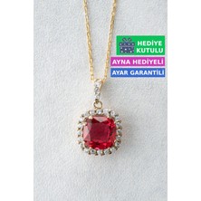 Jewelmim Gümüş Yakut Kırmızı Renkli Prenses Kare Taşlı Kolye 18 Ayar Sarı Altın Kaplama Prenses Kolyesi 925 Ayar Gümüş Kadın Kolye | Bayan Prenses Kesim Sallantılı Zirkon Taşlı Gold Kadın Gümüş Kolye