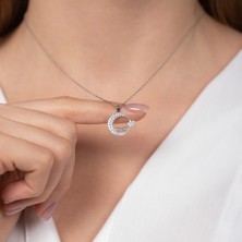 Hom Silver Jewelry 925 Ayar Gümüş Zirkon Taş Işlemeli Sonsuzluk Motifli Ay Yıldız Kadın Kolye HSJ0049