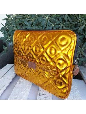 QUB CLUB Macbook Air Pro 14 Inç Uyumlu Gold  Kapitone Laptop Kılıfı