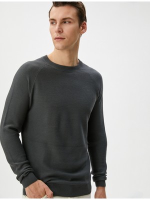 Koton Triko Kazak Basic Bisiklet Yaka Reglan Kol Pamuklu