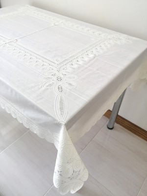 Elegancev Dantel Motifli Muşamba Masa Örtüsü -Krem Renk -120 cm x 150 cm