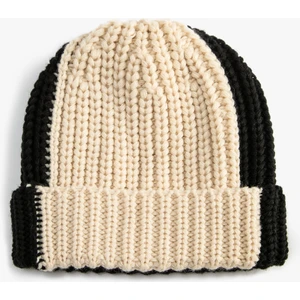 Örgü Bere Renk Bloklu Kenarları Katlı