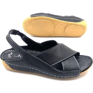 Umut Ayakkabı Ilgen Hakiki Deri Ortopedik Kadın Siyah Renk Bayan Sandalet